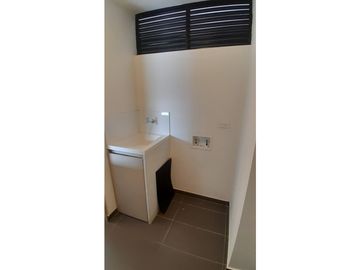 Apartamento en Arriendo, Altos Del Poblado, Medellín 102 m2