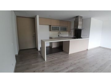 Apartamento en Arriendo, Altos Del Poblado, Medellín 102 m2