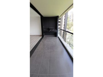 Apartamento en Arriendo, Altos Del Poblado, Medellín 102 m2