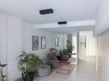 VENTA departamento monoamibente con balcón