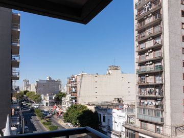 VENTA departamento monoamibente con balcón