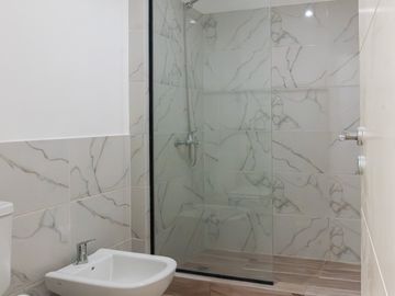 VENTA departamento monoamibente con balcón