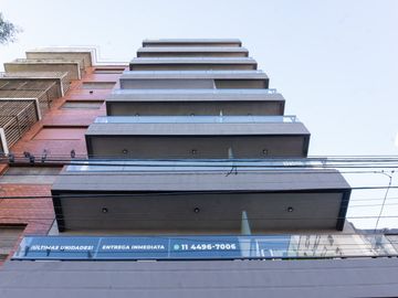 VENTA departamento monoamibente con balcón