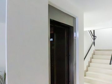 VENTA departamento monoamibente con balcón