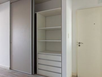 VENTA departamento monoamibente con balcón