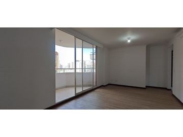 Apartamento en Arriendo Loma de San Julian Medellin