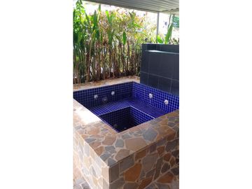 venta de Casa Cabaña en unidad cerrada en San Jerónimo