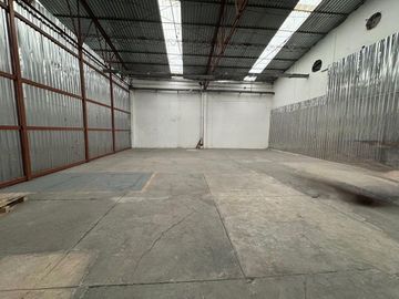 Renta Bodega Industrial , 200m2, Javier Rojo Gómez, Iztacalco, CDMX