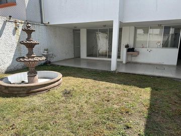 CASA EN RENTA EN JARDINES DE LA HACIENDA, QUERETARO