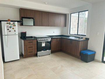 CASA EN RENTA EN MESETA, QUERETARO