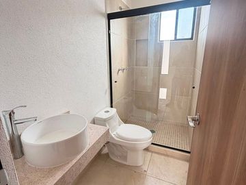 CASA EN RENTA EN MESETA, QUERETARO