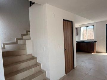 CASA EN RENTA EN MESETA, QUERETARO