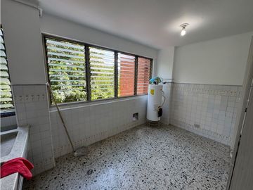 Se Arrienda Apartamento en Unidad el Encierro, El Poblado