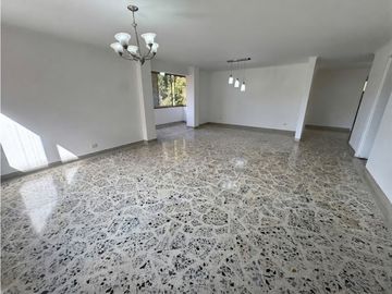 Se Arrienda Apartamento en Unidad el Encierro, El Poblado