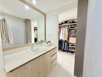 SE VENDE CASA POBLADO LOS BALSOS -POBLADO DE SAN LORENZO