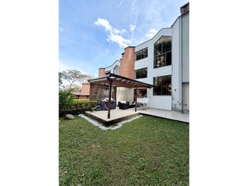 SE VENDE CASA POBLADO LOS BALSOS -POBLADO DE SAN LORENZO