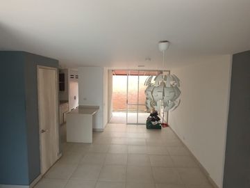 VENTA DE CASA EN CIUDAD COUNTRY