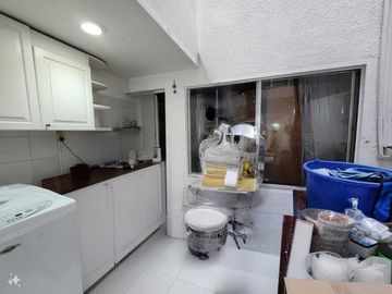 CASA de 3 Niveles en Unidad Cerrada en Envigado, El Dorado La Paz (JC) $ 700.000.000