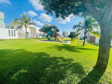 Casa en venta en Veracruz con Hab en PB. Fracc. Lomas Residencial