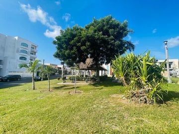 Casa en venta en Veracruz con Hab. en PB. Fracc. Lomas Residencial