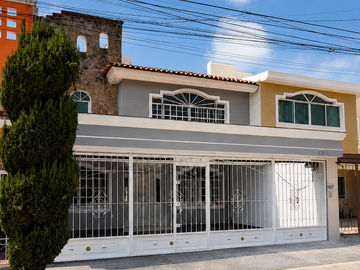 Casa en Jardines Vallarta en venta
