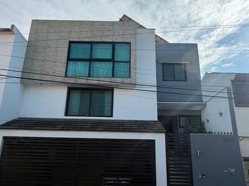 Casa en Venta | Cumbres 2º Sector | Monterrey, N.L.