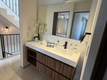 Casa en venta en Zirándaro Privada Los Portales. Precio de oportunidad