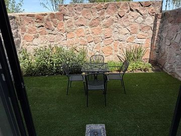 Casa en venta en Zirándaro Privada Los Portales. Precio de oportunidad