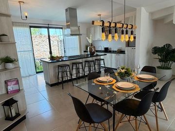 Casa en venta en Zirándaro Privada Los Portales. Precio de oportunidad