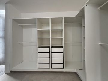LOMAS DEL DORADO, Casa en VENTA y RENTA con recamara en PB, frente a parque