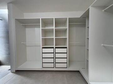 LOMAS DEL DORADO, Casa en VENTA y RENTA con recamara en PB, frente a parque