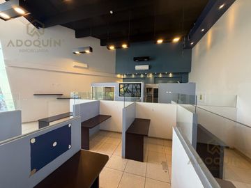 Oficina o local comercial adecuado junto a Playacar frente aeropuerto Playa del Carmen