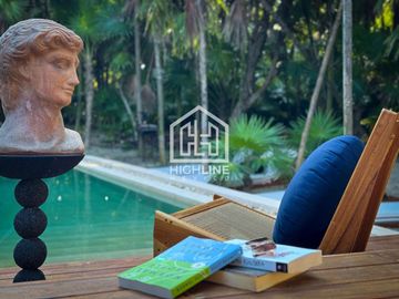 VILLA EN VENTA EN TULUM FRENTE A A LA PLAYA CON ALBERCA ROI EXCLUSIVA AMUEBLADA Y EQUIPADA