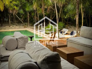 VILLA EN VENTA EN TULUM FRENTE A A LA PLAYA CON ALBERCA ROI EXCLUSIVA AMUEBLADA Y EQUIPADA