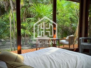 VILLA EN VENTA EN TULUM FRENTE A A LA PLAYA CON ALBERCA ROI EXCLUSIVA AMUEBLADA Y EQUIPADA