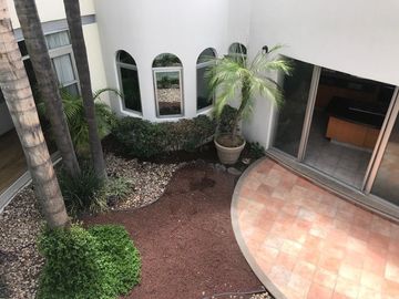 CASA EN RENTA FRACC. JARDINES DEL CAMPESTRE