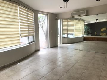 CASA EN RENTA FRACC. JARDINES DEL CAMPESTRE