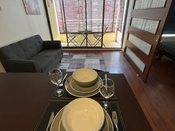 ARRIENDO COMPLETAMENTE AMOBLADO 1H Y 1B