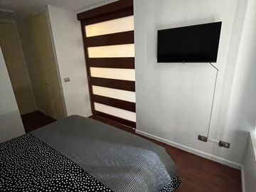 ARRIENDO COMPLETAMENTE AMOBLADO 1H Y 1B