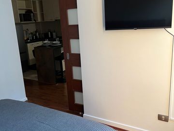ARRIENDO COMPLETAMENTE AMOBLADO 1H Y 1B