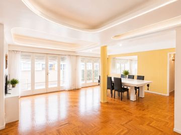 VENTA DEPARTAMENTO 5 AMBIENTES FRENTE CENTRO