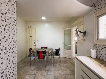 VENTA DEPARTAMENTO 5 AMBIENTES FRENTE CENTRO