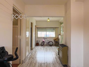 VENTA DEPARTAMENTO 5 AMBIENTES FRENTE CENTRO