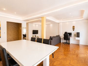 VENTA DEPARTAMENTO 5 AMBIENTES FRENTE CENTRO