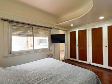 VENTA DEPARTAMENTO 5 AMBIENTES FRENTE CENTRO