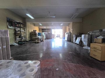 Local comercial en arriendo  en SANTIAGO