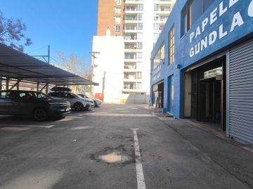 Local comercial en arriendo  en SANTIAGO