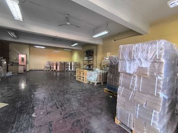 Local comercial en arriendo  en SANTIAGO