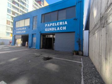 Local comercial en arriendo  en SANTIAGO