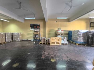 Local comercial en arriendo  en SANTIAGO